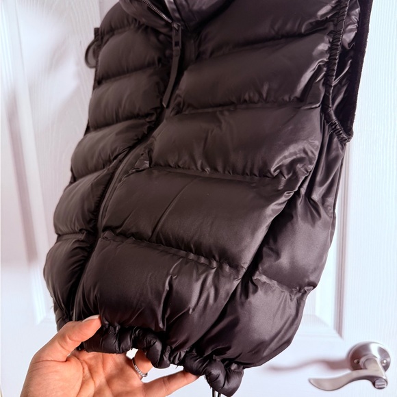 Zara Dark Puffer Vest - Picture 6 of 8